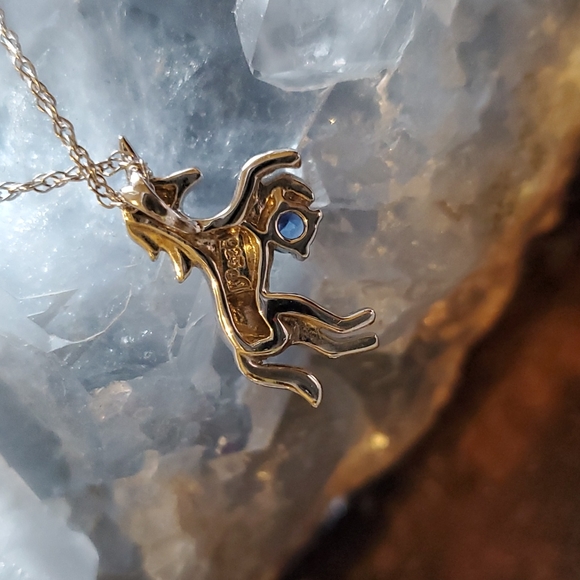 Unicorn necklace - Picture 3 of 4